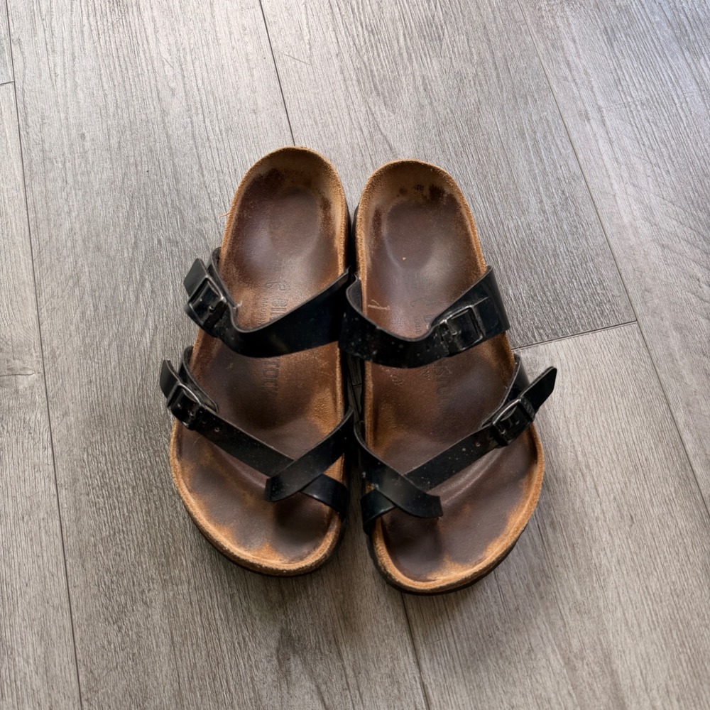Birkenstock Mayari Sandals Womens Size 37/6 Black Patent Leather Toe Loop